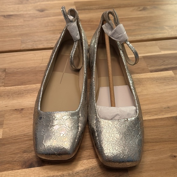 Elegant silver Women's Flats - Picture 5 of 5
